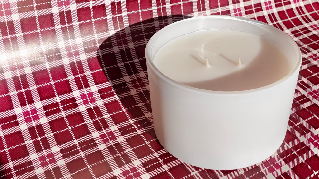 The Naughty Candle (LIMITED EDITION)